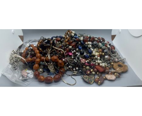 Large selection of vintage and later costume jewellery 