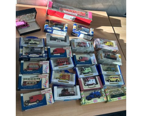 Large selection of die cast cars includes Corgi, matchbox etc 