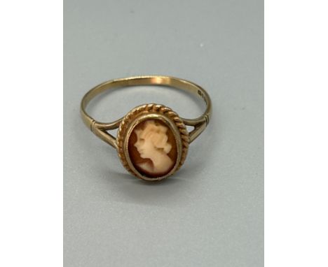 Ladies 9ct gold cameo set dress ring, total weight 1.9 grams ring size S 