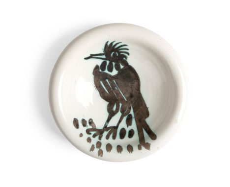 § Pablo Picasso (Spanish 1881-1973) Oiseau à la huppe Bowl (A.R. 173) from an edition of 500, stamped and marked 'Edition Pic