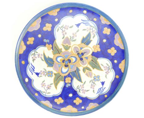 Carltonware handcraft wallplaque decorated with flowers, diameter 31.5cm