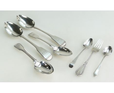 George III and later hallmarked silver flatware (306.3g) (7)