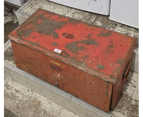 METAL GORDONS TOOL CHEST WITH QUANTITY OF TOOLS, SOCKET SET ETC