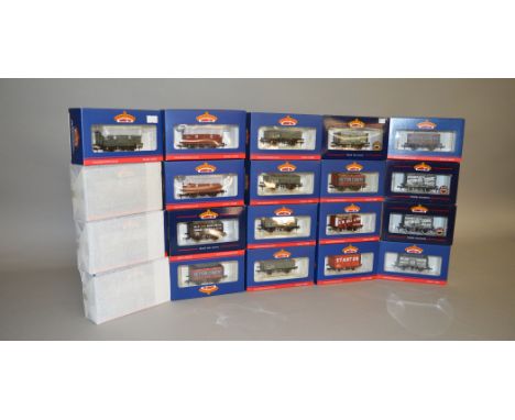 OO gauge, Bachmann, 20 x rolling stock, comprised of: 10 x 8 Plank Wagons; six 12T Cattle Wagons; four 13T High Sided Open Wa