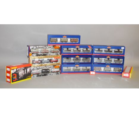 OO gauge, rolling stock, 12 x multipacks by Bachmann and Hornby, including: Bachmann 37-665; Bachmann 37-095; Hornby R6086; e