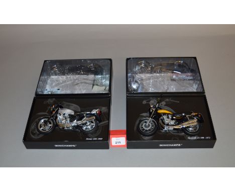 Two Minichamps Classic Bike Series 1:12 scale diecast models: #40 Kawasaki Z1 900 Super 4 in candy green & yellow, 1972; #37 