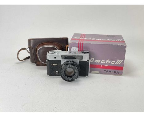 A Beauty Light O Matic III 35mm Rangefinder Camera, A Beauty Light O Matic III 35mm Rangefinder Camera,Chrome, body G, shutte