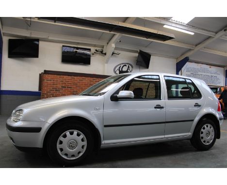 Make &amp; Model: VW Golf SEDate of Reg: Y887 BRPColour: Silvercc: 1598MoT: 03-10-2022Fuel Type: PETROLMileage: 94kTransmissi