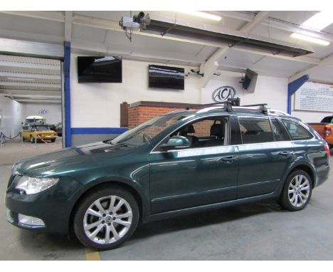 Make &amp; Model: Skoda Superb SE TDI CR 140Date of Reg: WV60 JOAColour: Greencc: 1968MoT: 22-07-2022Fuel Type: DIESELMileage