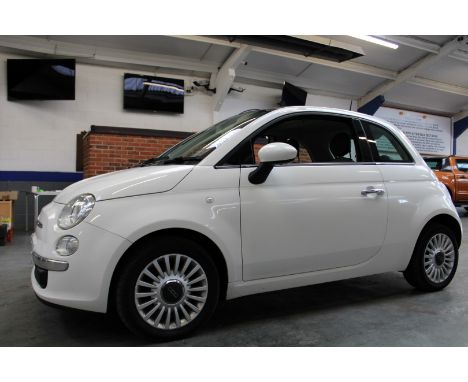 Make &amp; Model: Fiat 500 Lounge RHDDate of Reg: MK62 TLVColour: Whitecc: 1242MoT: 18-03-2023Fuel Type: PETROLMileage: 107kT