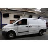 64 14 Mercedes Vito 113 CDI Blue