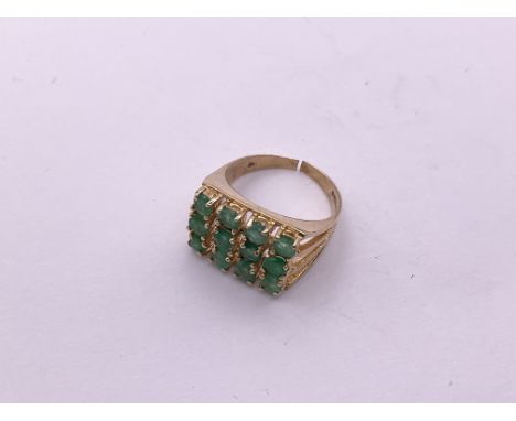 9ct Gold 16 stone emerald ring (broken shank). Size K, 4.1gm. (A)