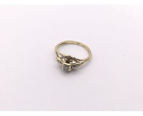 14ct (?) old diamond cut cluster ring, size P 1/2, 3.6gm (A)