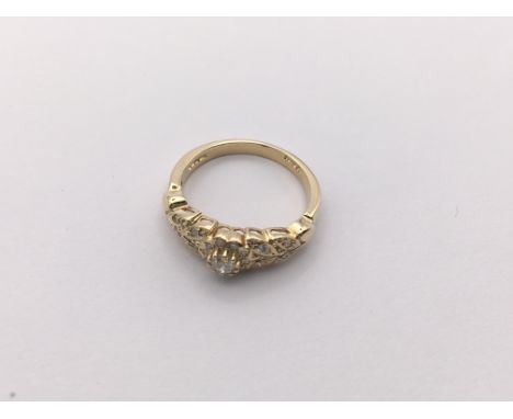 14ct gold diamond flower cluster ring, size O, 3.9gm. (A)