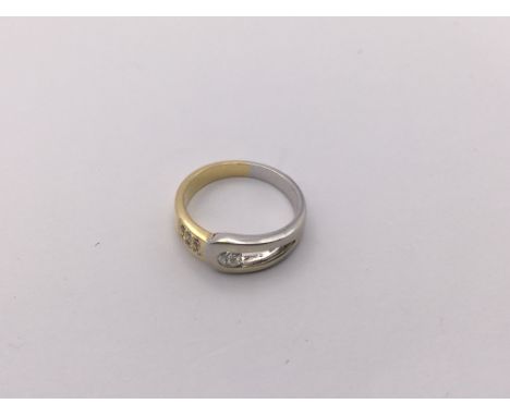 18ct yellow/white gold diamond ring, size M, 5gm approx. (A)