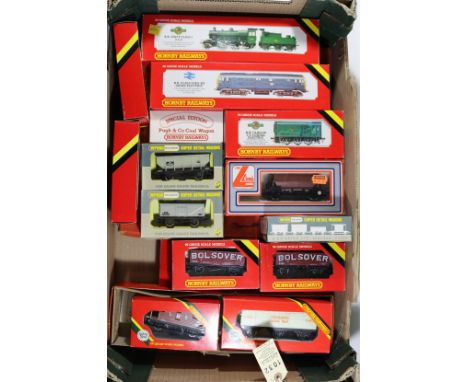 A quantity of mostly Hornby Railways. 3x locomotives - a BR Class 2 Ivatt 2-6-0 tender locomotive, RN46521, A BR Class 29 Bo-