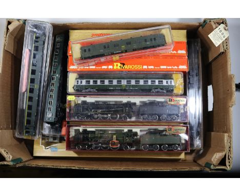 14 items of HO Continental model railway. 4x Rivarossi SNCF Class 231 4-6-2 tender locomotives, RN 231E22 in lined dark green