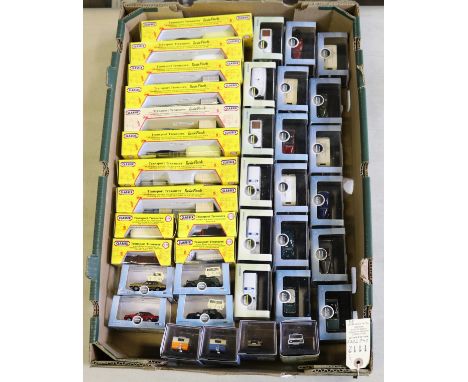 38 Classix/Oxford 1:76 scale vehicles, including twin packs. 8x Classix twin packs - 5x with horse boxes and 3 with caravans,