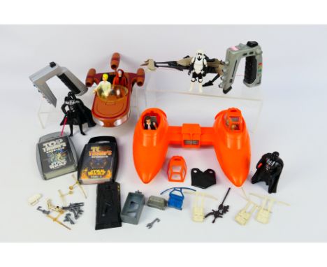 Kenner - Hasbro - Star Wars - Top Trumps - 3 unboxed Star Wars vehicles to include ROTJ Speeder Bike with a 1983 Biker Scout 