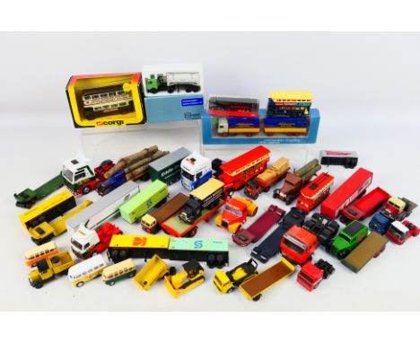 Corgi - Lledo - Matchbox - Other - A largely unboxed group of diecast and plastic model vehicles in various scales. Lot inclu
