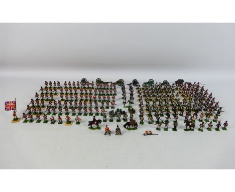 Hinchcliffe Models - Napoleonic - An unboxed and painted collection of 25mm Napoleonic themed, painted white metal figures ma