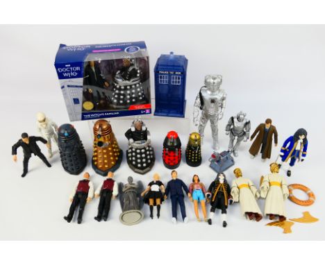 Character Options - BBC - Doctor Who - A small collection of Doctor Who items to include a boxed The Wich's Familiar Collecto