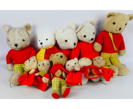 Golden Bear Products - Pedigree - Other - A loose group of modern and vintage Rupert the Bear soft / plush toys and novelty i