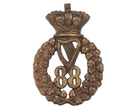 88th (Connaught Rangers) Regiment Victorian Irish glengarry c. 1873-81. Good scarce die-stamped brass crowned Harp over 88 re