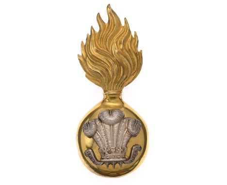 Royal Welsh Fusiliers post 1881 Officer's fur cap grenade.  Fine scarce gilt flaming grenade, the domed ball mounted with sil