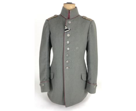 Imperial German Hessen WW1 Officer's tunic.  Fine rare field gray fine ribbed woollen example with stand and fall collar. The