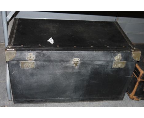Vintage black travelling trunk&nbsp;with a fall front and two shelves&nbsp;