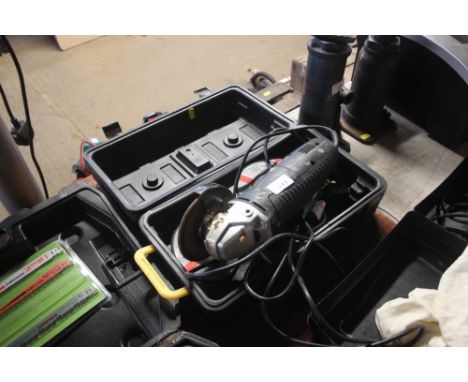 A McKeller grinder in fitted box 