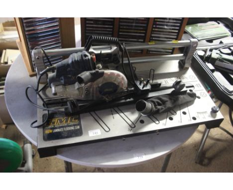 A laminate flooring tool