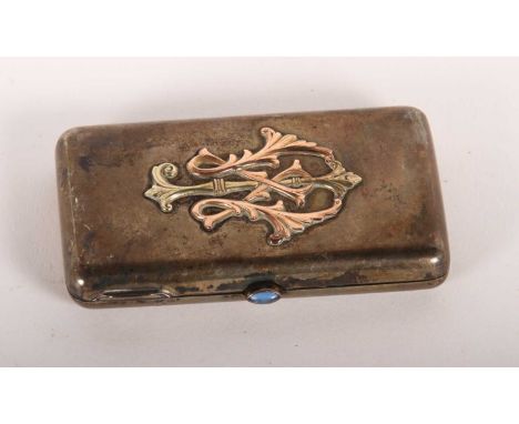 A Russian silver cigarette case, 77.43g l 8cm w 5cm, assay mark reads ИЛ for Ivan Lebedkin. Date is between 1899 and 1908, an