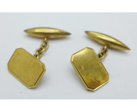 A pair of 9ct gold cufflinks, 6.6g