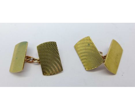 A pair of 9ct gold cufflinks, 6.5g
