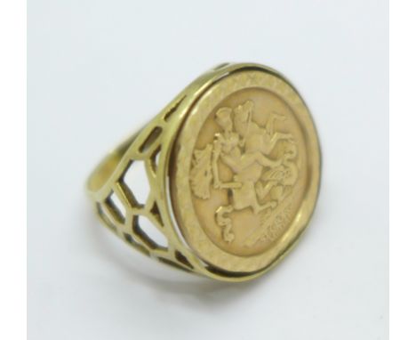 A 9ct gold ring, 2.4g, K