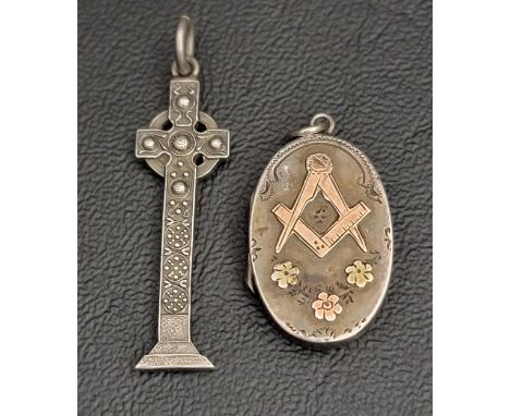 VICTORIAN SILVER MASONIC LOCKET PENDANTthe front with gold compass detail, Birmingham hallmarks for 1886; together with silve