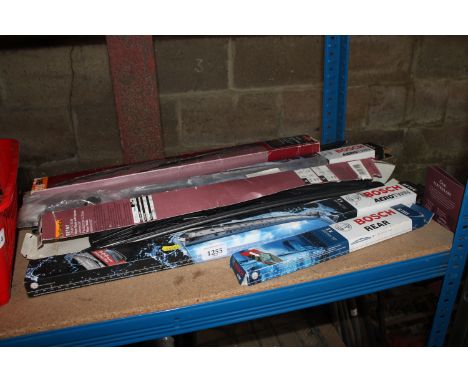 A collection of various windscreen wipers