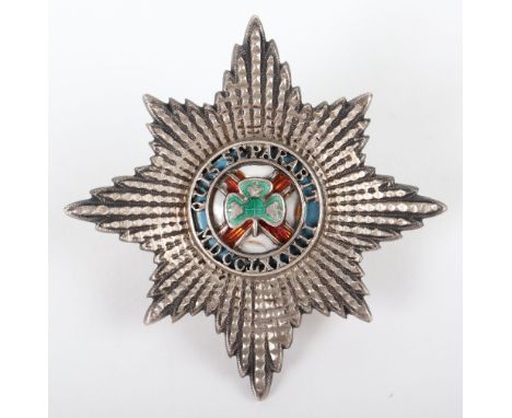 Irish Guards Officers Cap Star, fine quality two piece silver (not hallmarked) and enamel cap star with two lug fittings to t