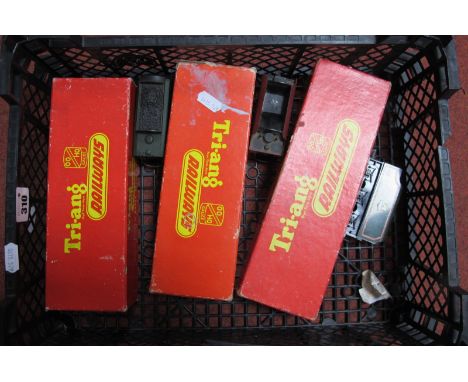 Three Tri-ang "OO" Gauge/4mm Boxed Steam Tender Locomotives, Ref No. R53 4-6-2 "Princess Elizabeth", BR green R/No. 46201 - R