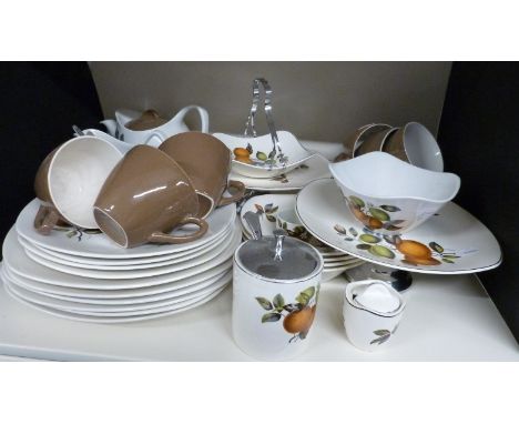 Midwinter Stylecraft fashion shape retro dinner and tea ware, approximately 35 pieces