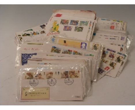 A large quantity of loose GB first day covers
