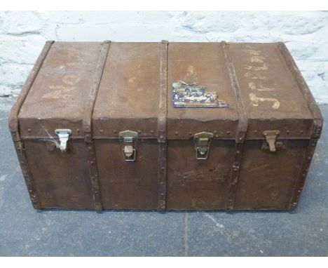 Metal bound steamer or similar trunk W92cm