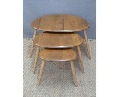 Retro Ercol light elm nest of pebble tables, largest W65 x D45 x H40cm