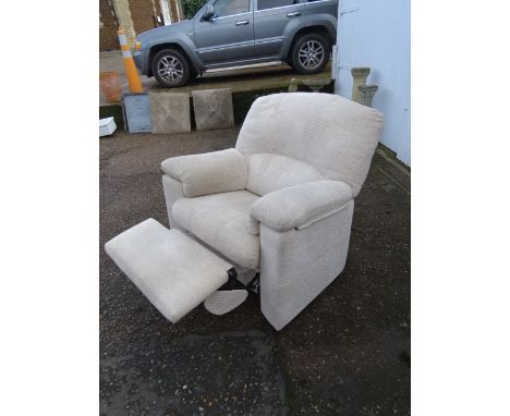 Manual reclining armchair