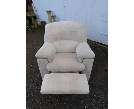 Manual reclining armchair