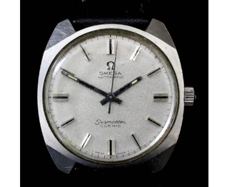 A gentleman's Omega Seamaster "Cosmic" Automatic wristwatch, the silvered dial with raised numeral batons and with sweep seco
