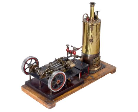 Zweizylinder-Dampfmaschine mit Kessel, um 1930Stehender Messingkessel, gasbefeuert, Höhe mit Schornstein 46 cm, Zweizylinder-