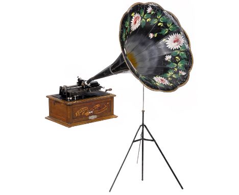 Großer Phonograph "Edison Triumph Model A", um 1902Amerikanischer Phonograph für 2-Minuten-Walzen, Serien-Nr. 42235, dunkles 